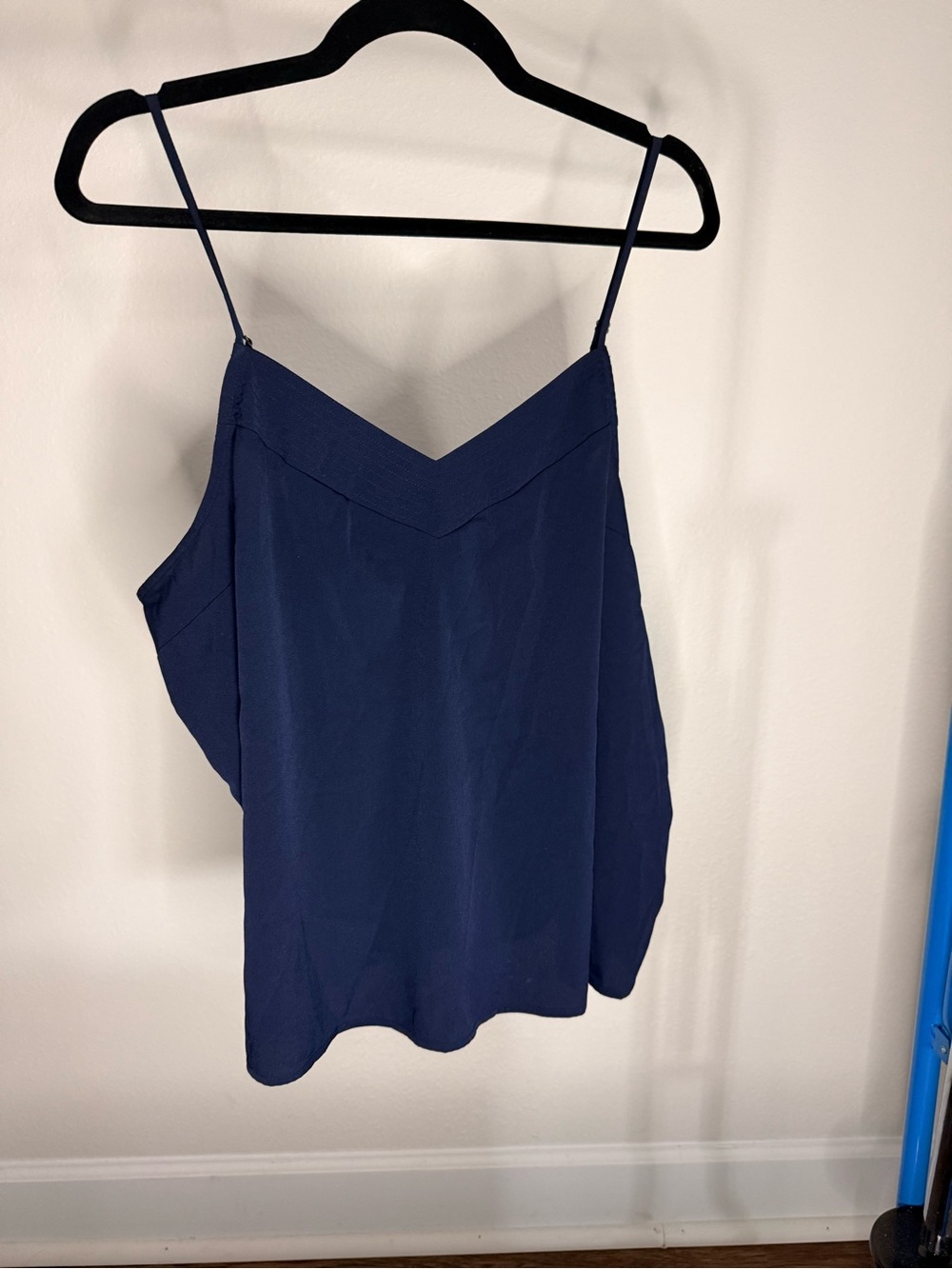 crown & ivy Navy Blue V-Neck Spaghetti Strap Camisole